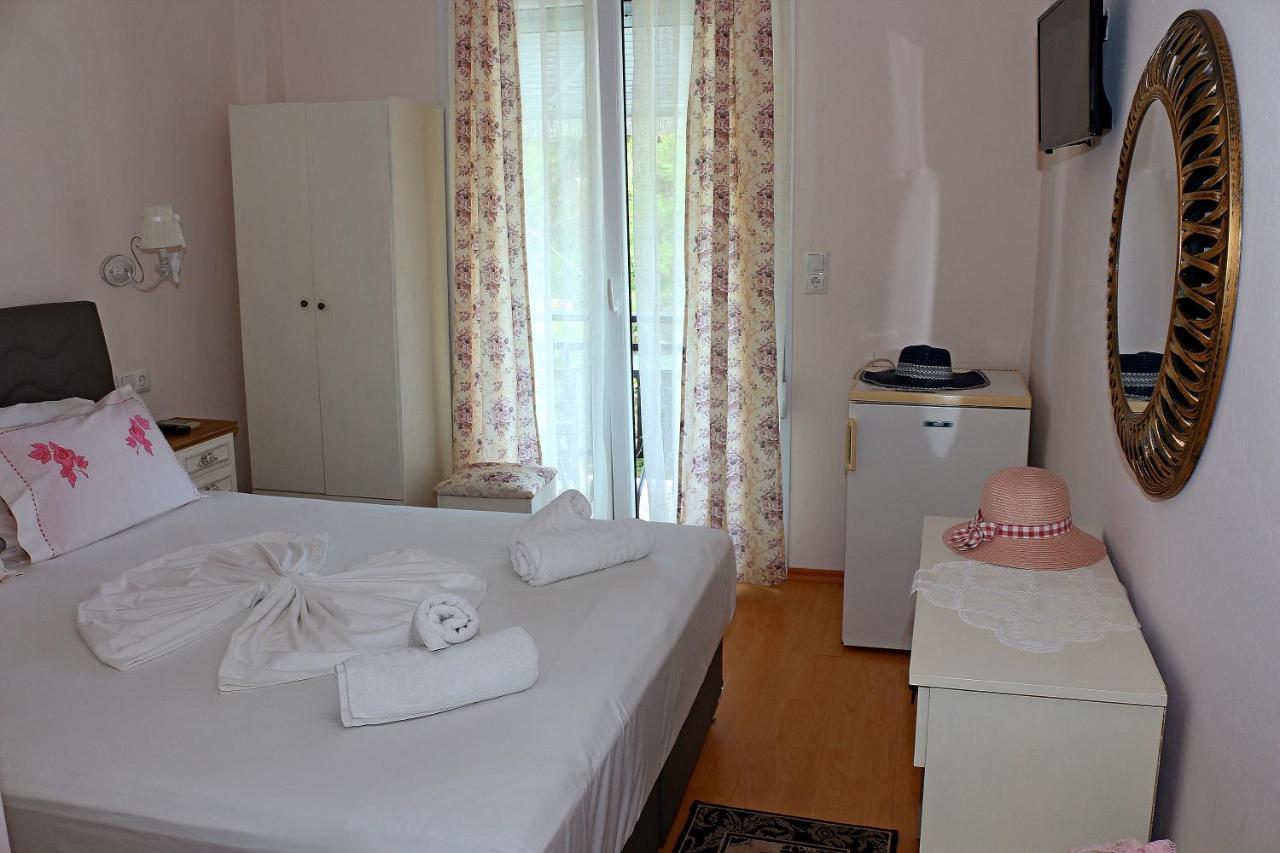 Kristal Hotel Prínos Esterno foto